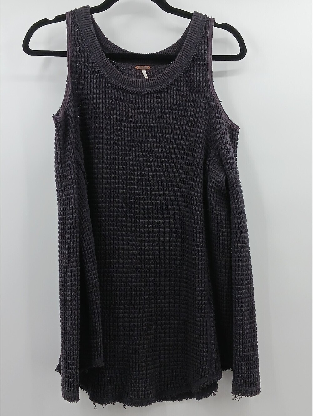Free People Women's Sweater Small Gray Cold Shoulder Raw Hem Round Neck